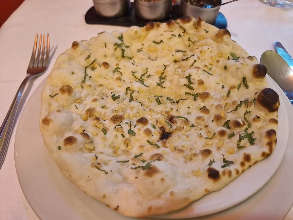Cheese Naan Ail